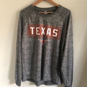 Mens Texas Longhorns long sleeve active material shirt